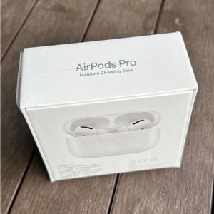 Airpods Gen 2